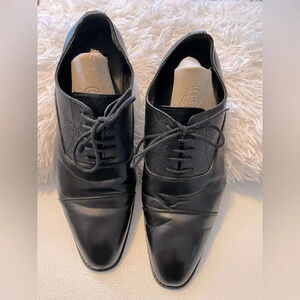 Antonio Cerrelli Men’s 10.5 black leather dress shoes. #6721 Square 1 inch heel.